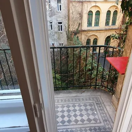 Somogyi With Balcony Budapest