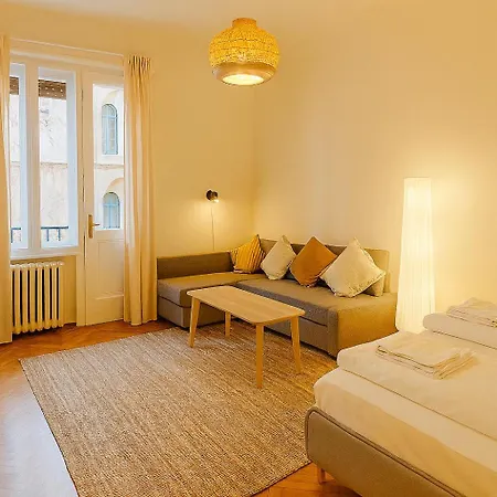 Somogyi With Balcony