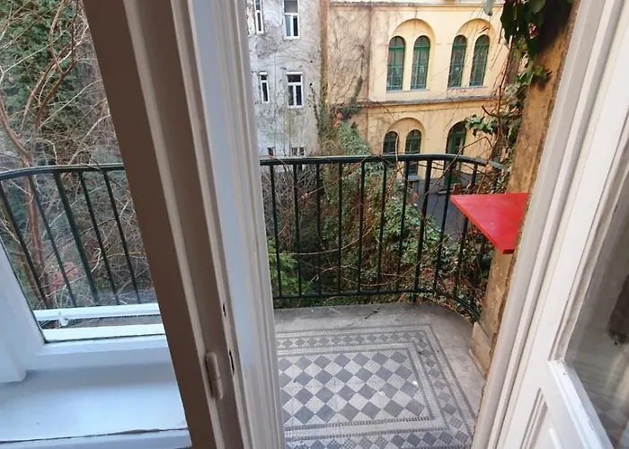 Somogyi With Balcony Budapest